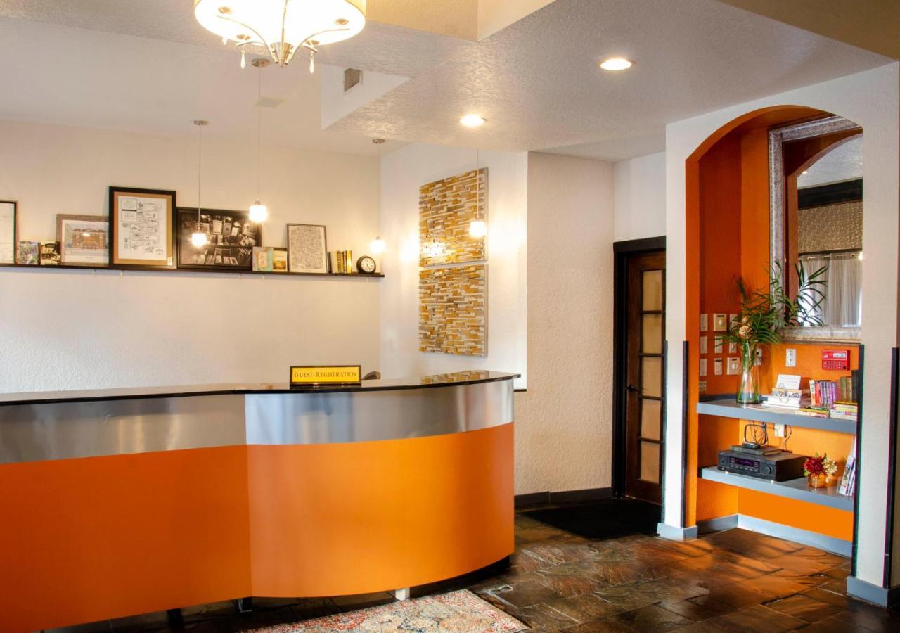 Artisan Downtown Hotel DeLand Exterior photo